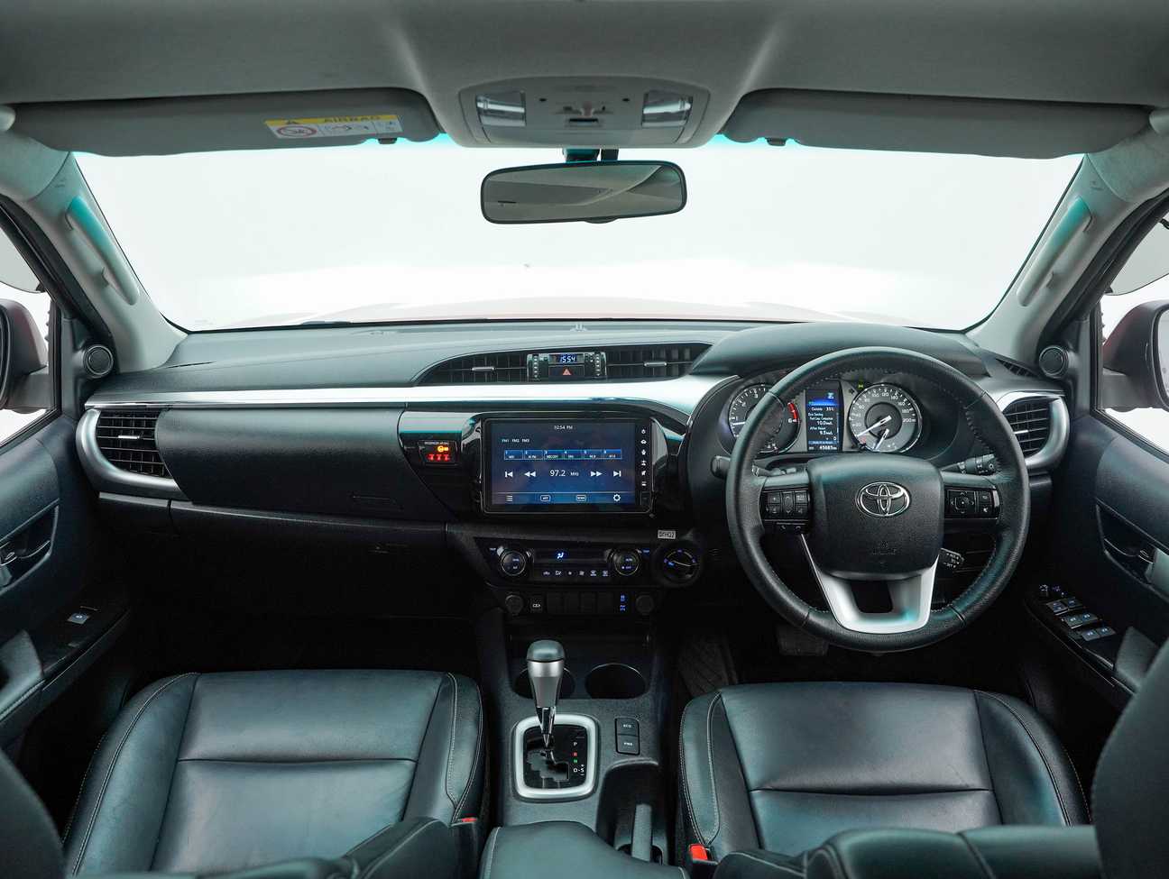 used 2023 Toyota Hilux V Dual Cab 2.4