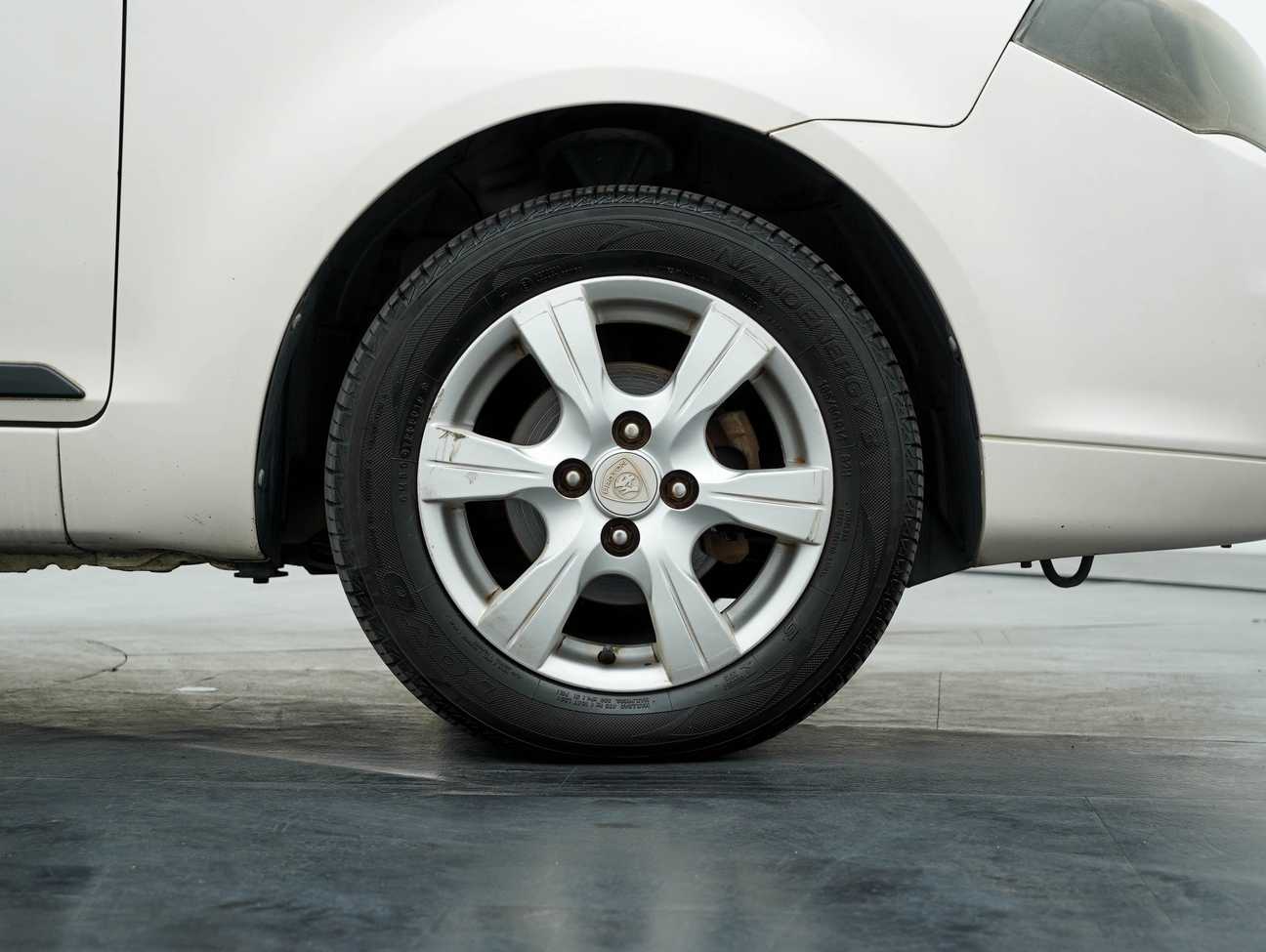 used 2012 Proton Saga FLX Executive 1.3