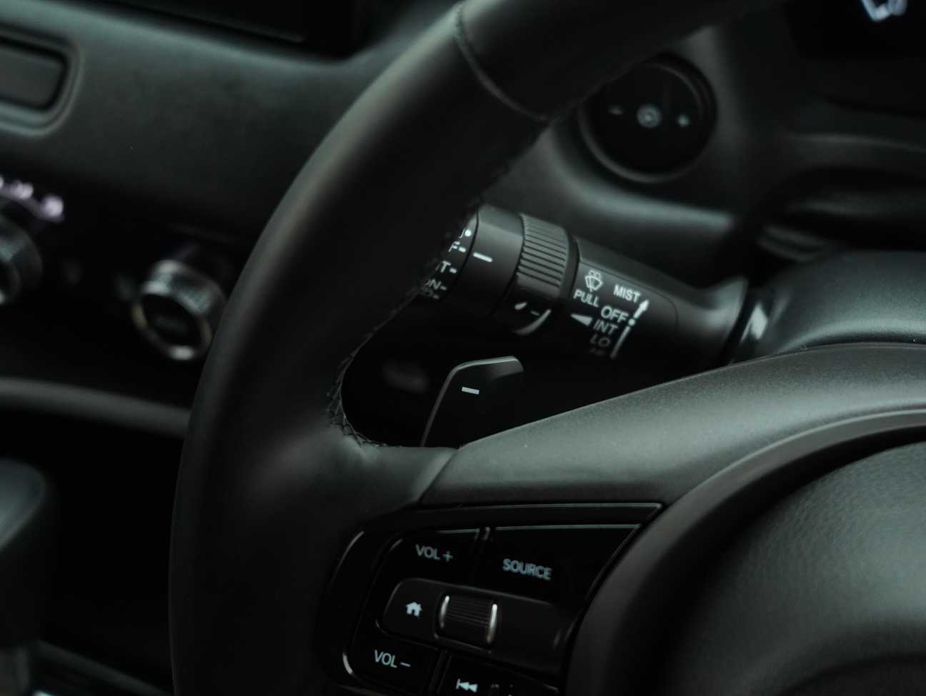 used 2024 Honda HR-V V 1.5