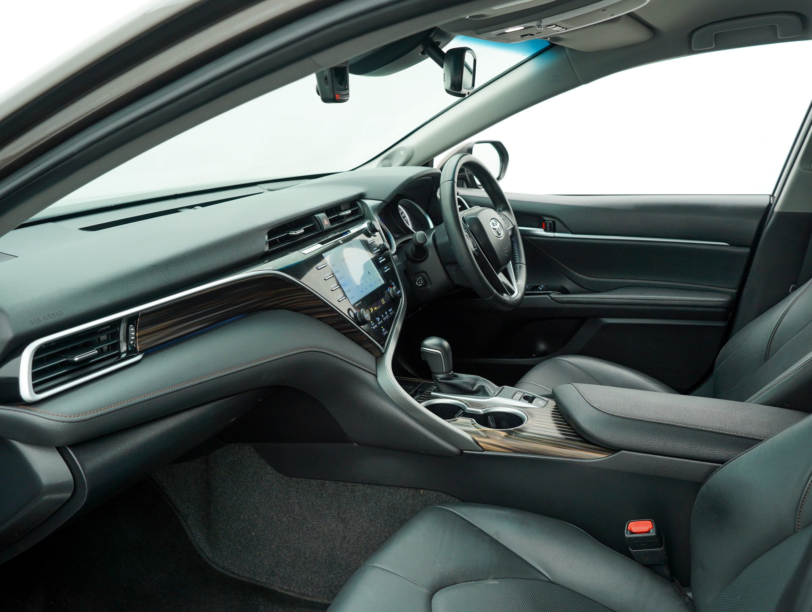 used 2019 Toyota Camry V 2.5