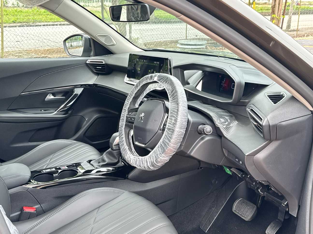 used 2025 Peugeot 2008 Allure 1.2