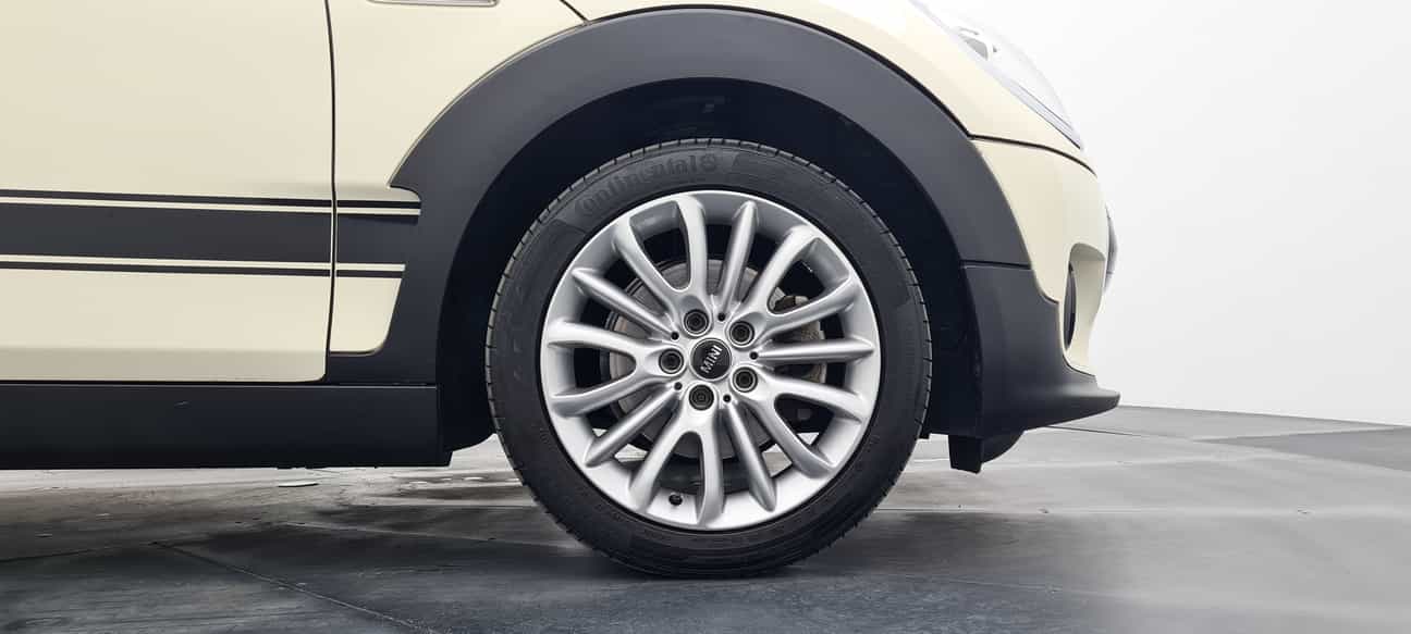 terpakai 2017 Mini COOPER CLUBMAN 1.5