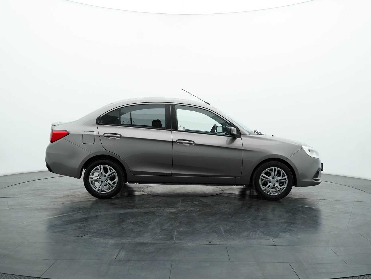 terpakai 2016 Proton Saga Premium 1.3