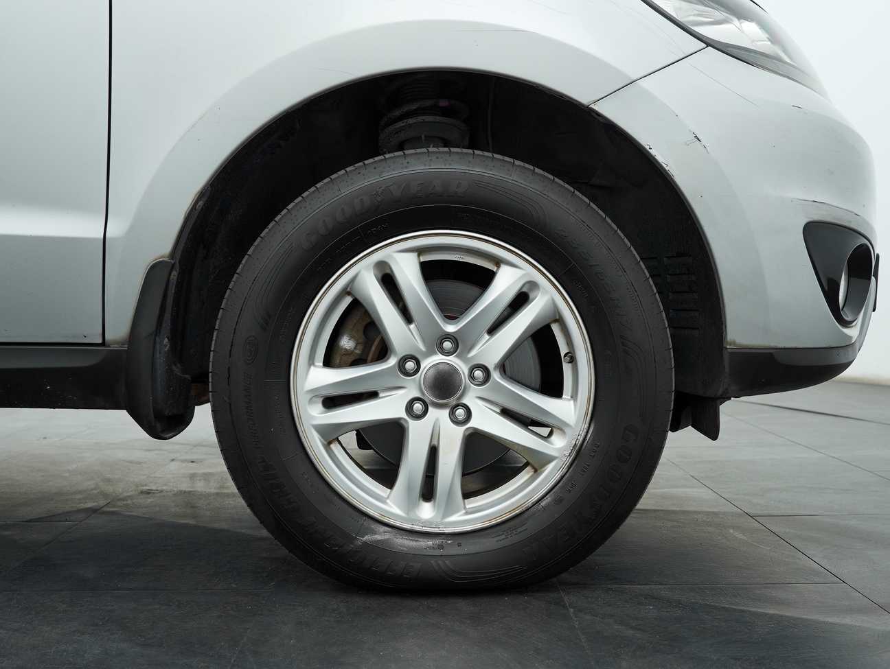 terpakai 2013 Inokom Santa Fe Elegance 2.2