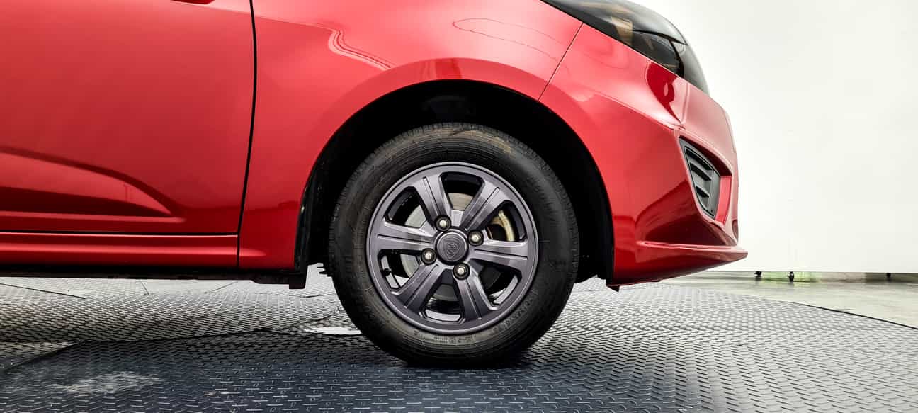 used 2016 Proton IRIZ STANDARD 1.3