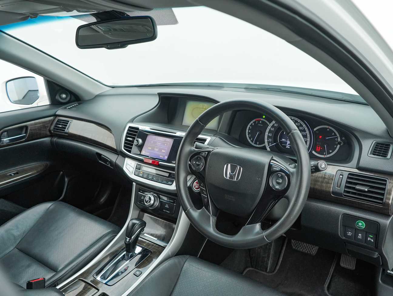 used 2014 Honda Accord VTi-L 2.4