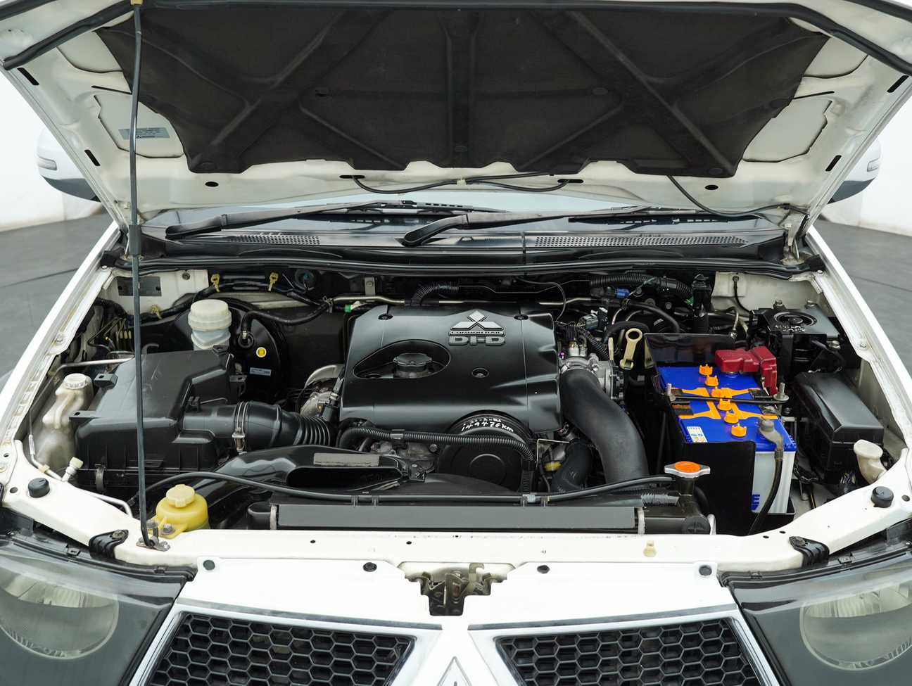 used 2013 Mitsubishi Triton VGT Dual Cab 4X4 2.5