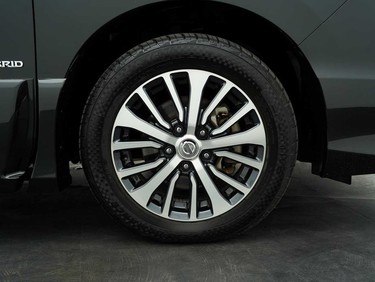 used 2017 Nissan Serena S-Hybrid High-Way Star 2.0