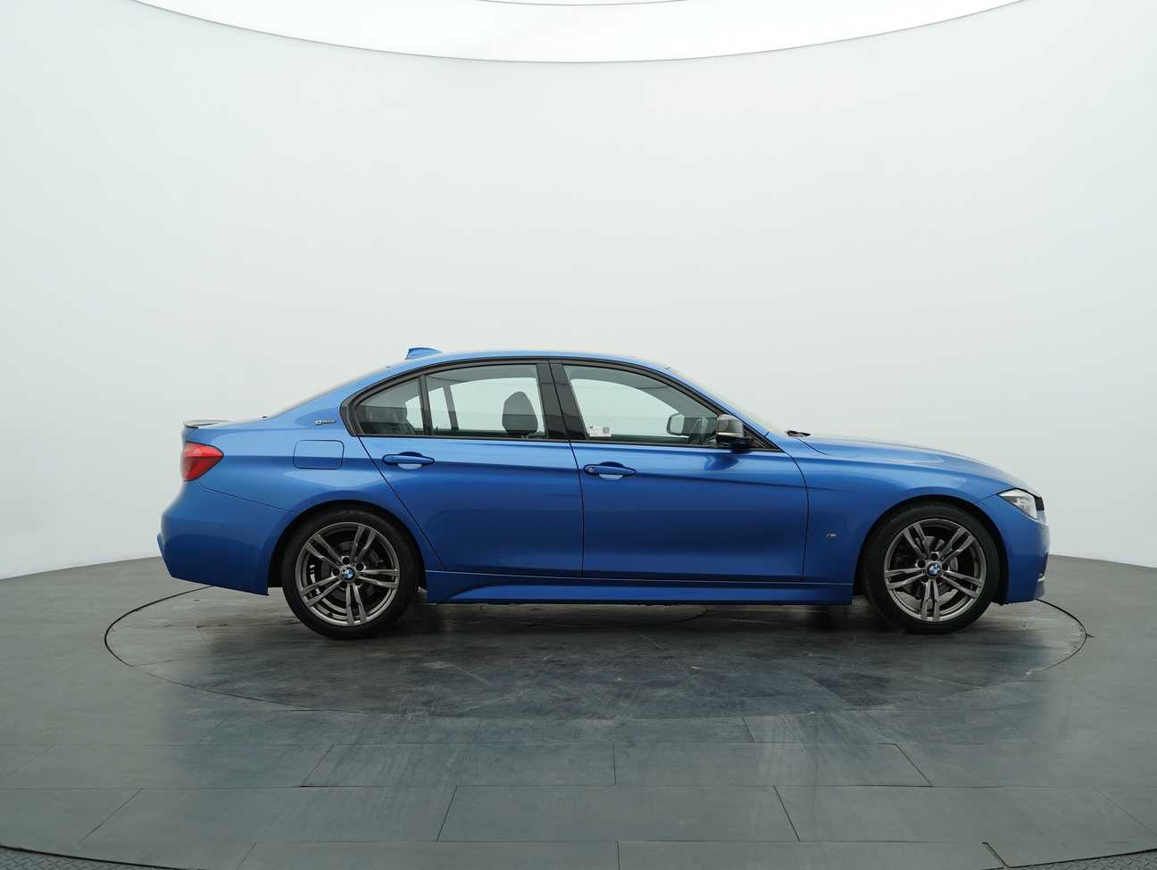 used 2018 BMW 330e M Sport 2.0