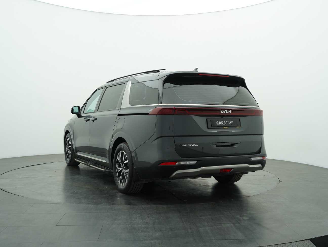 terpakai 2022 Kia Carnival High 8 Seater 2.2
