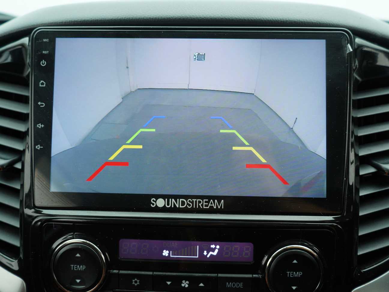 used 2018 Mitsubishi Triton VGT Athlete Dual Cab 4X4 2.4