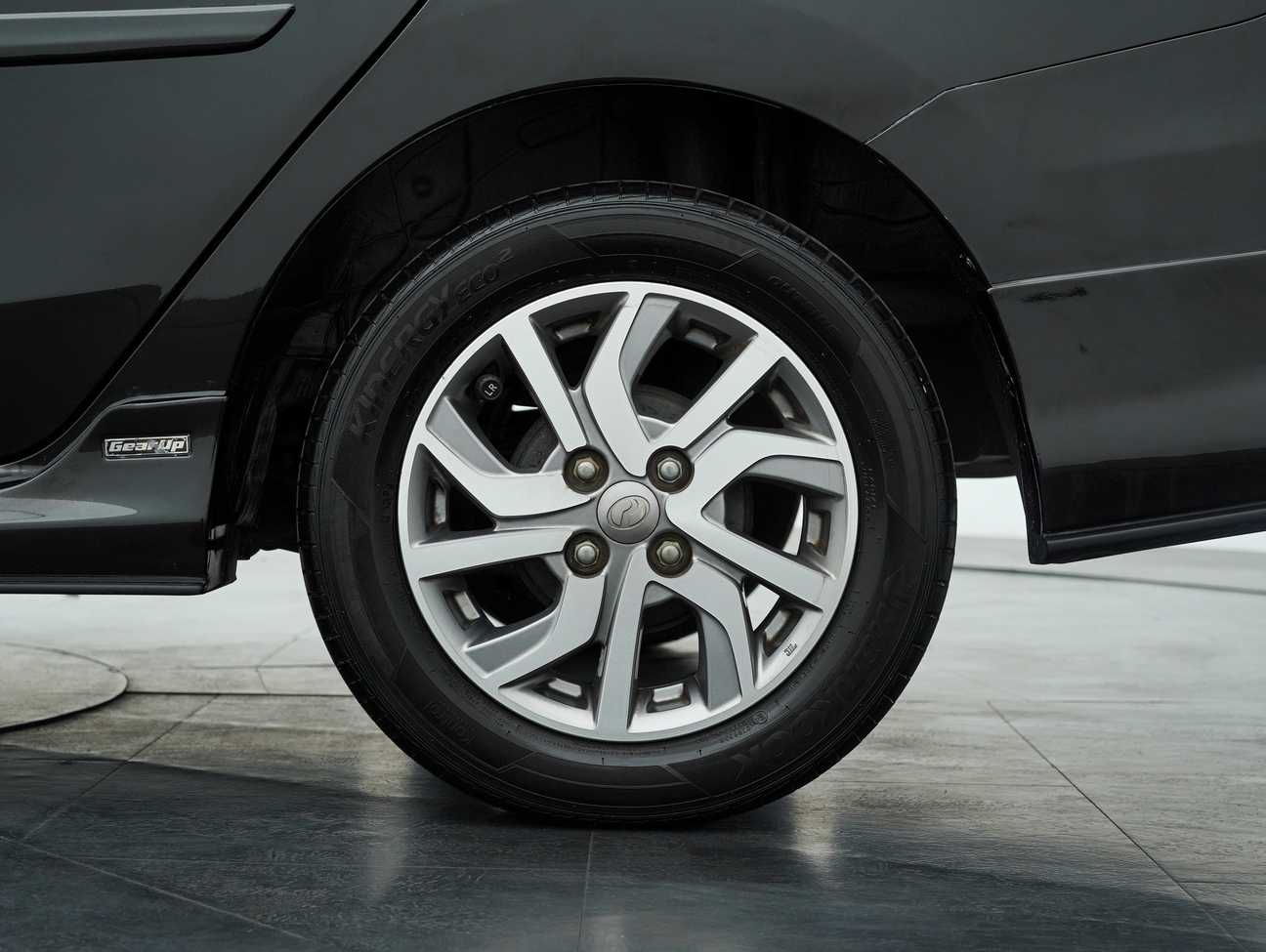 terpakai 2017 Perodua Bezza Advance 1.3