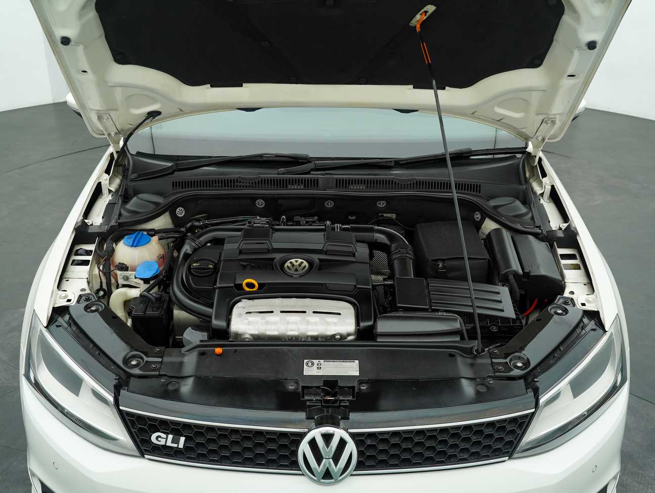 terpakai 2014 Volkswagen Jetta TSI 1.4