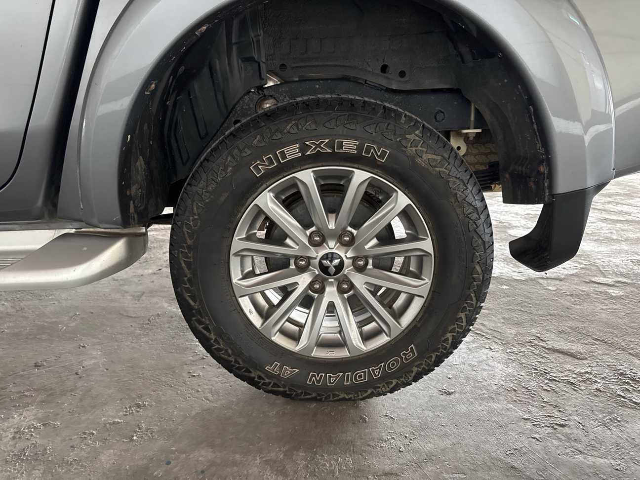 used 2017 Mitsubishi Triton VGT Adventure Dual Cab 4X4 2.4