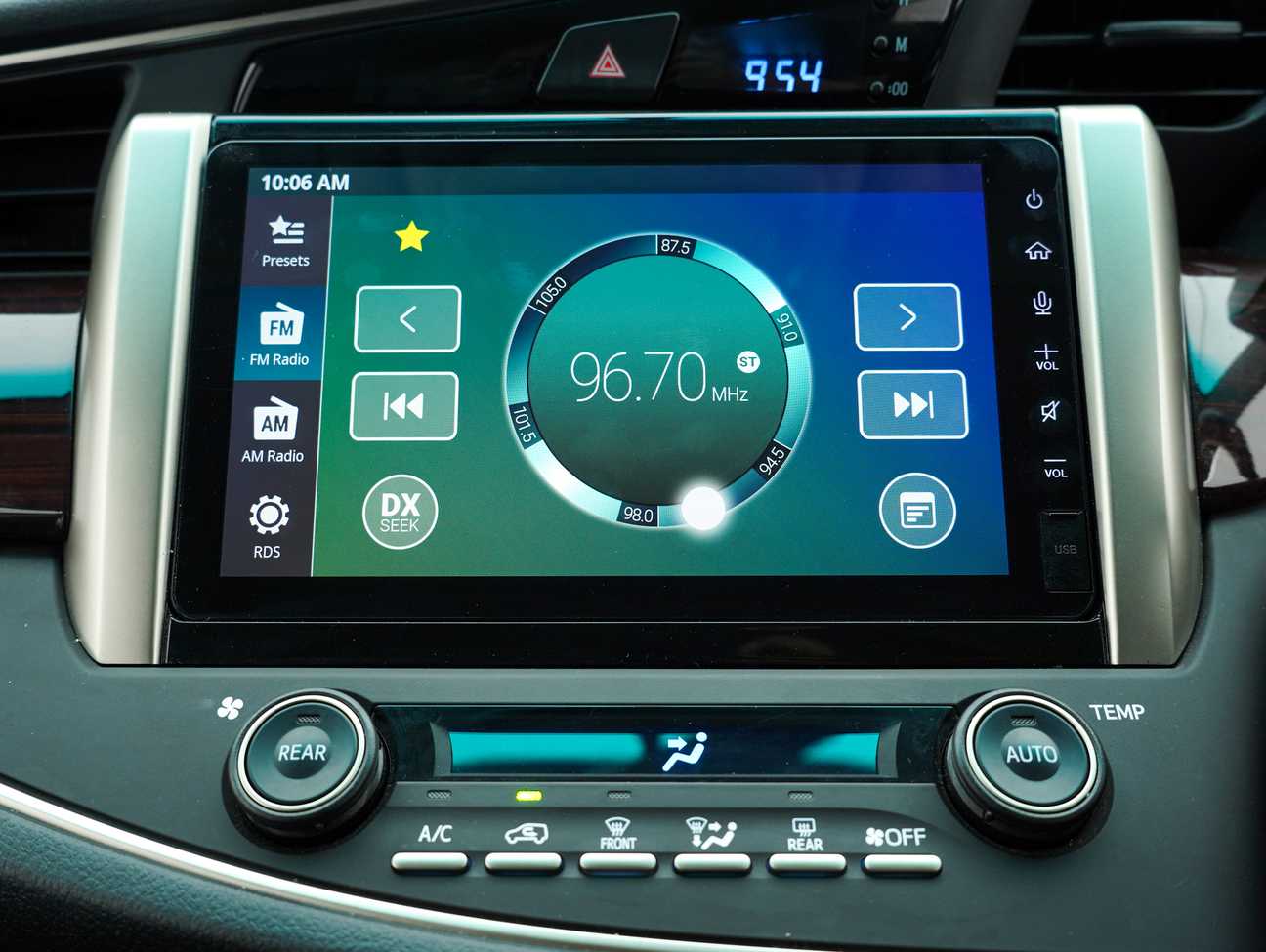 used 2021 Toyota Innova X 2.0