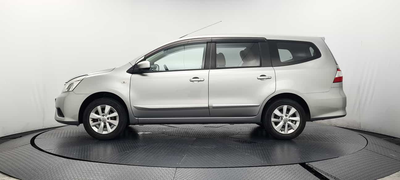 used 2014 Nissan GRAND LIVINA COMFORT 1.6
