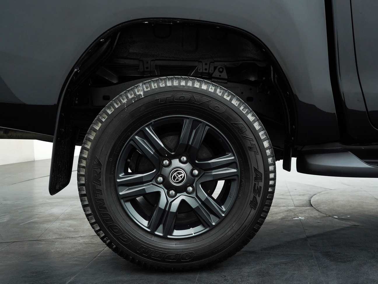 used 2022 Toyota Hilux E Dual Cab 2.4