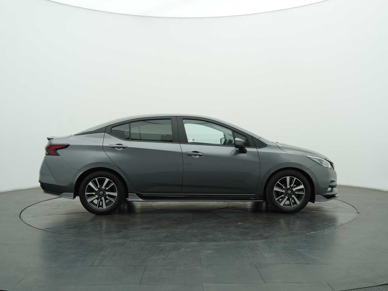 used 2022 Nissan Almera VLT 1.0