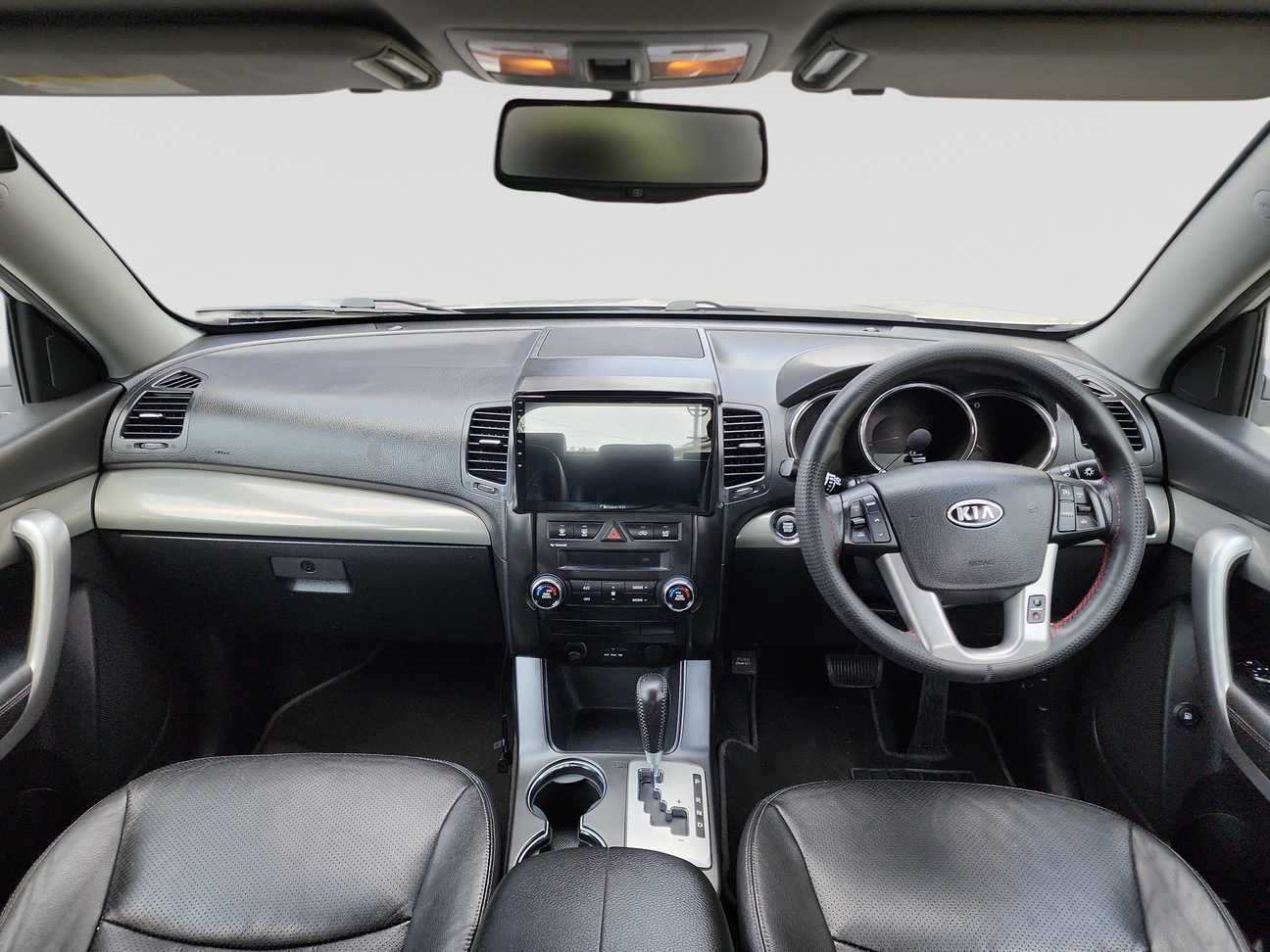 used 2011 Kia Sorento  2.4