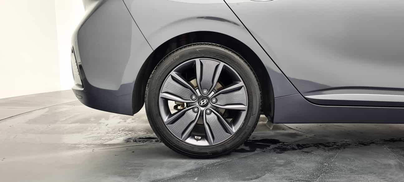 used 2017 Hyundai IONIQ HYBRID 1.6