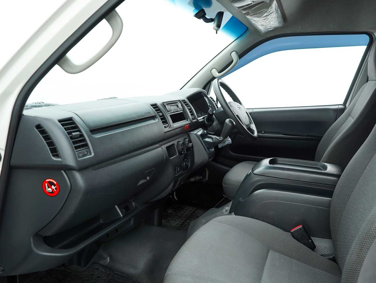 used 2015 Toyota Hiace Window Van 2.7