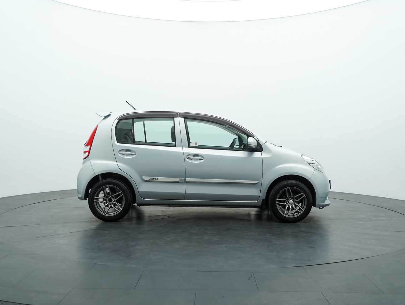 terpakai 2013 Perodua Myvi EZ 1.3