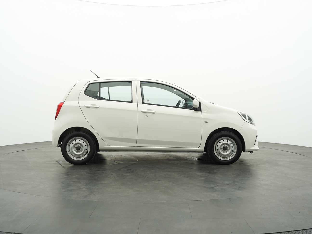 terpakai 2017 Perodua AXIA E 1.0