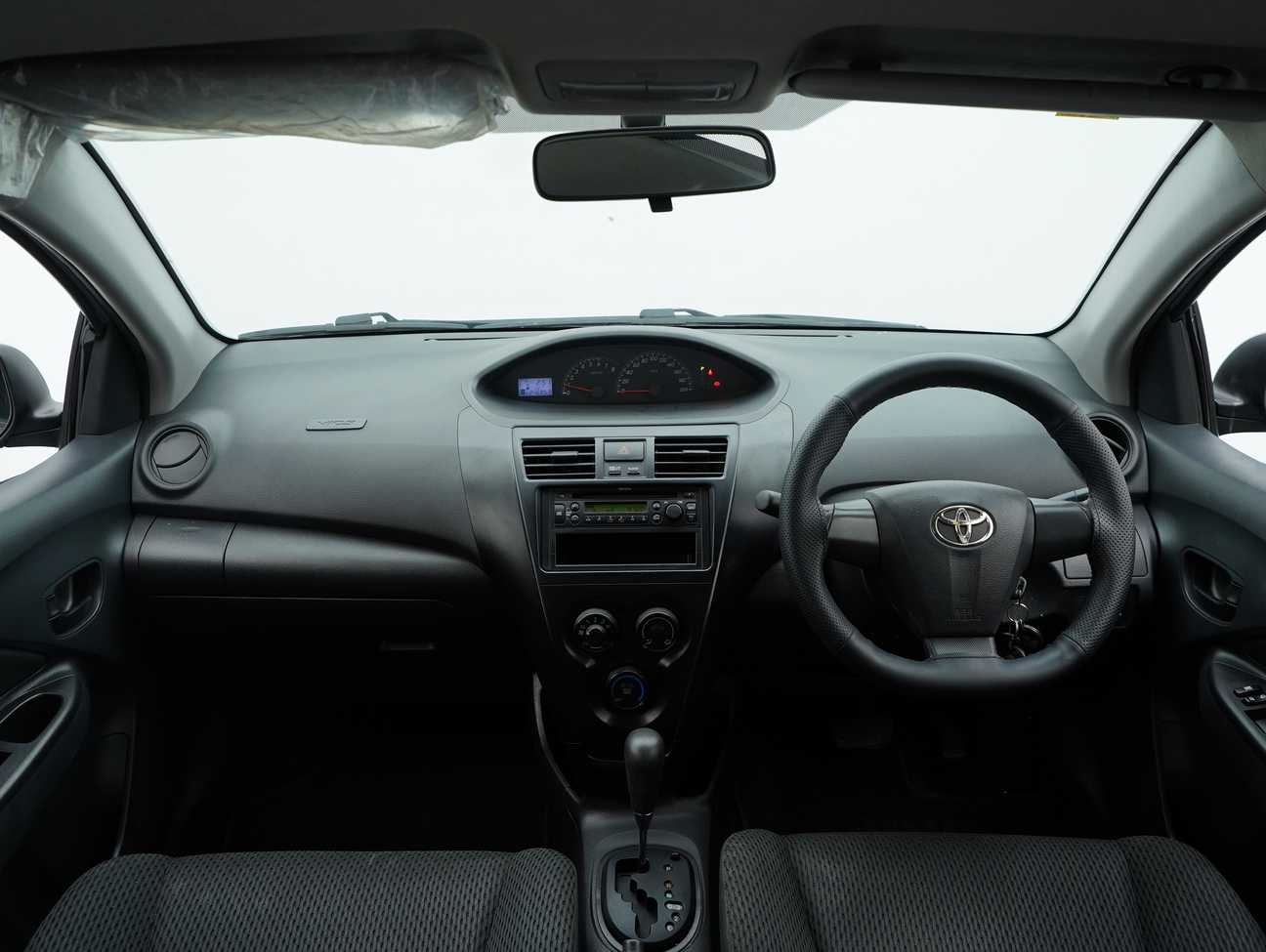terpakai 2011 Toyota Vios J 1.5
