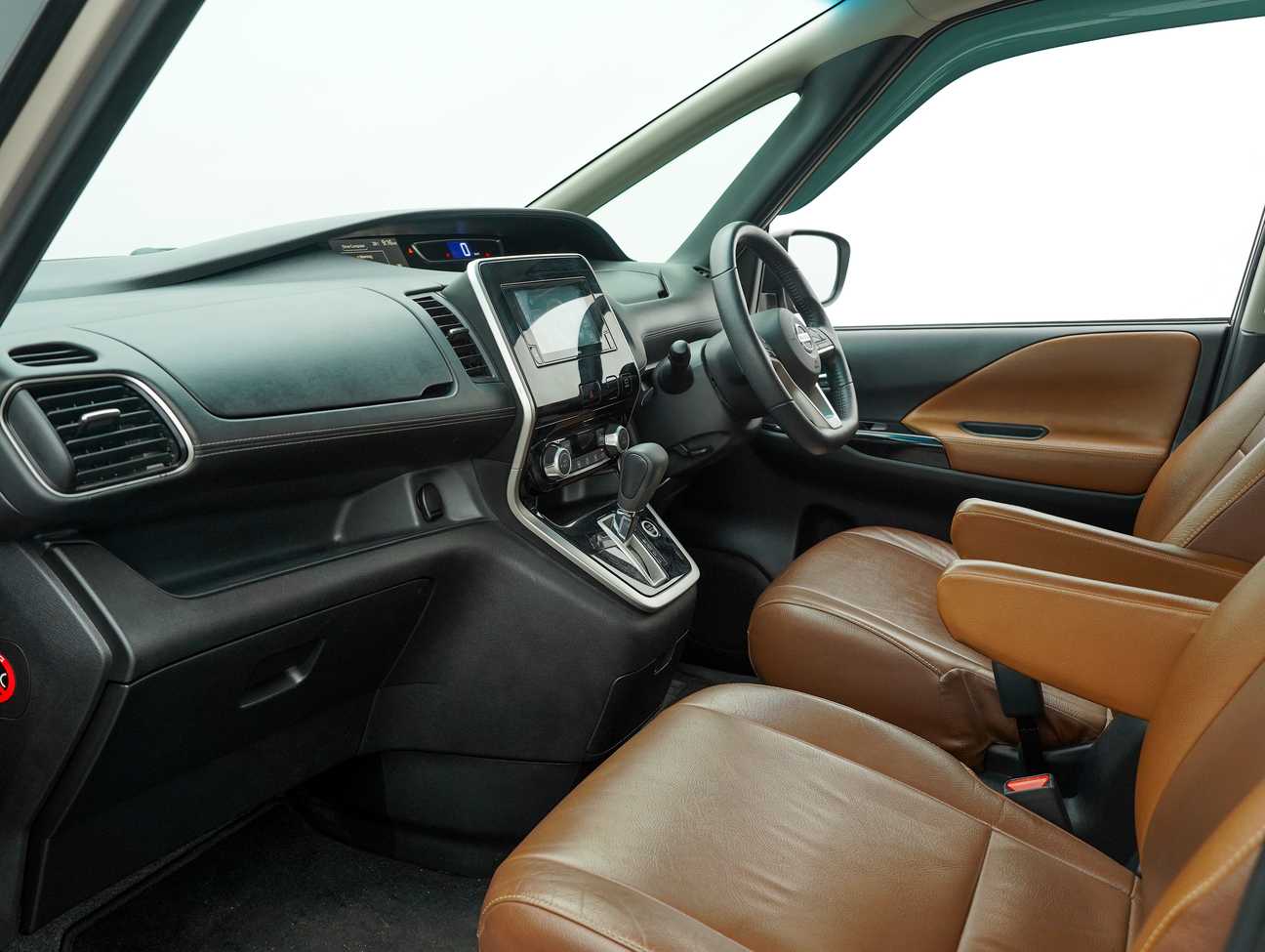 used 2018 Nissan Serena S-Hybrid High-Way Star Premium 2.0