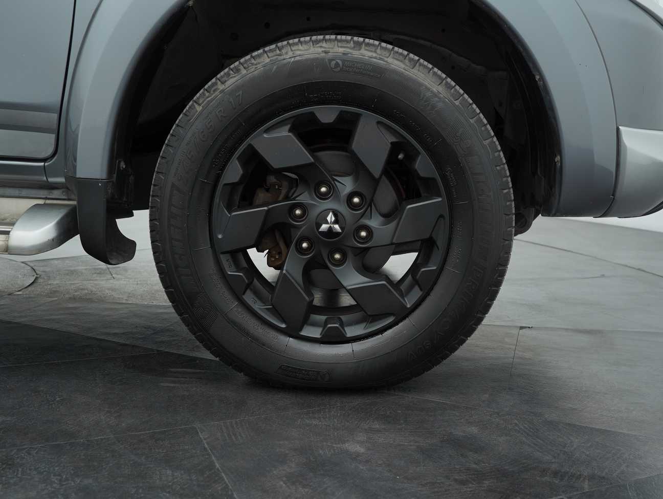 used 2017 Mitsubishi Triton VGT Adventure X Dual Cab 2.4