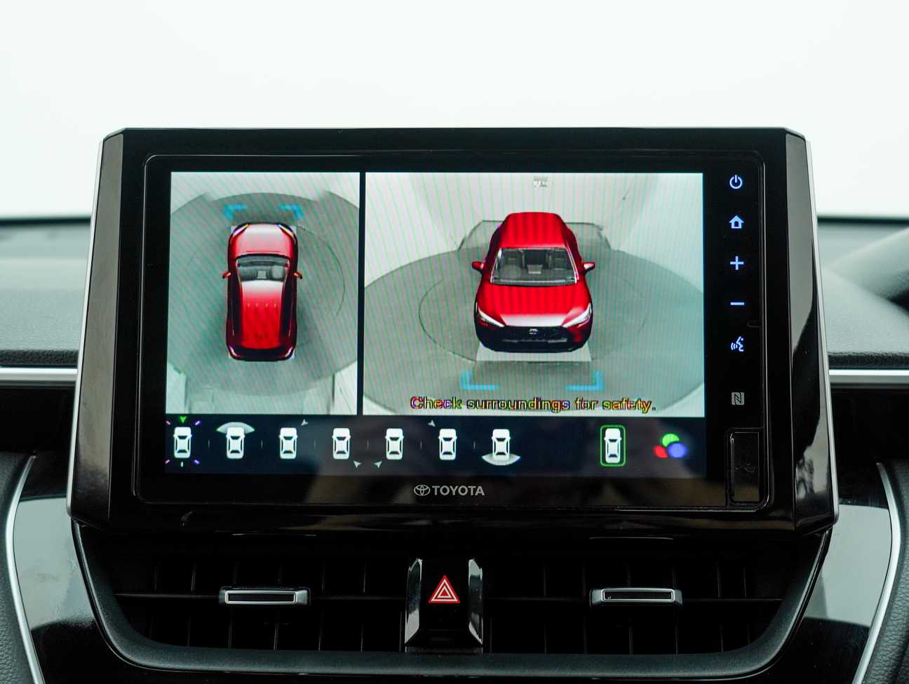 terpakai 2022 Toyota Corolla Cross Hybrid 1.8