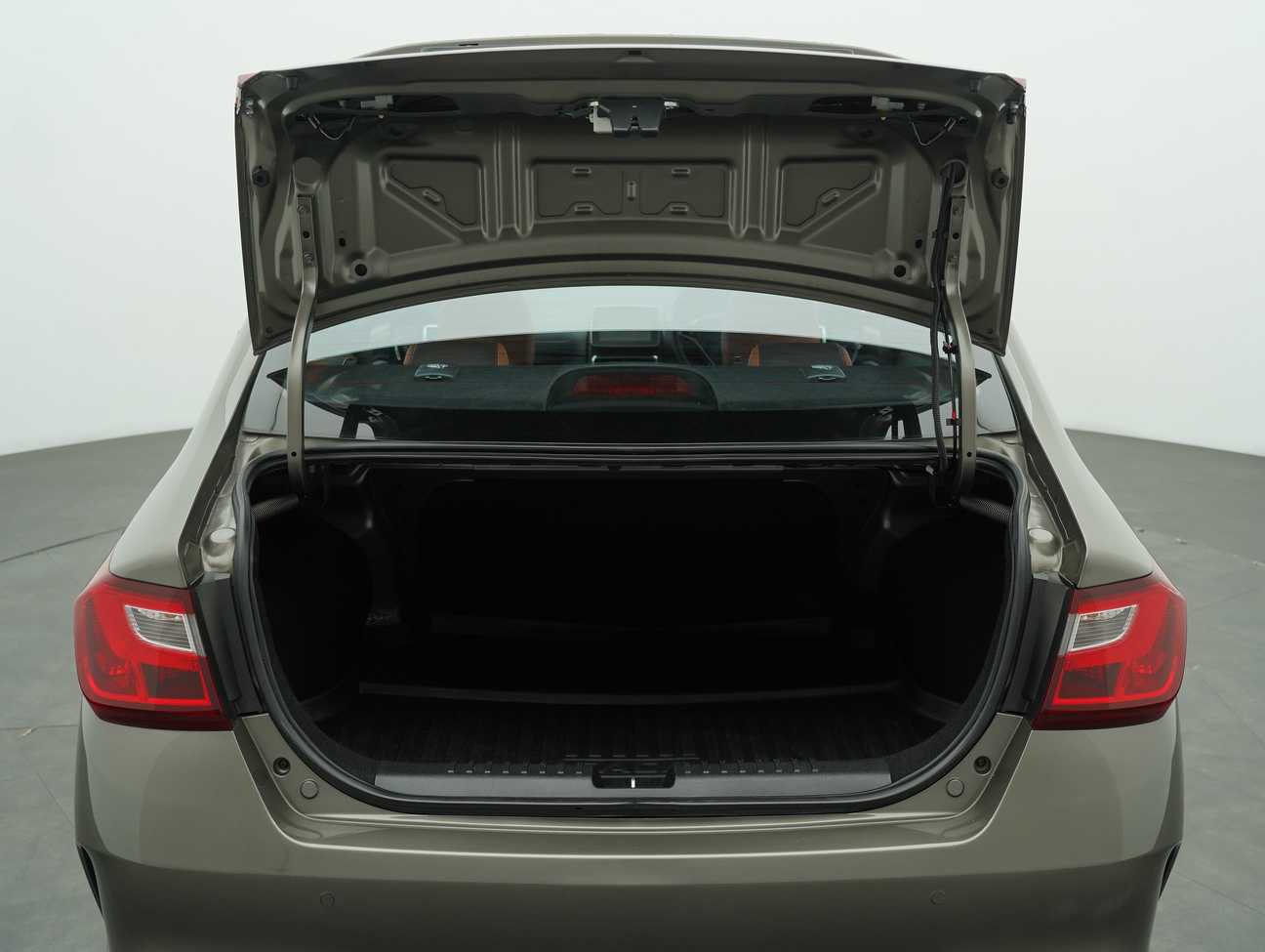 terpakai 2023 Proton Saga Premium 1.3