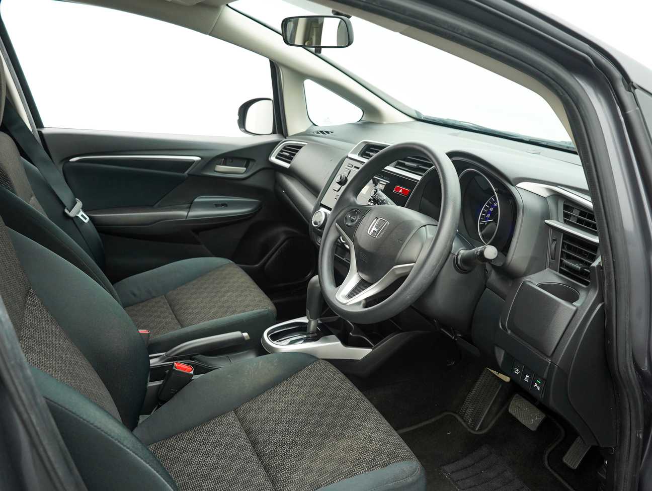 used 2015 Honda Jazz E 1.5