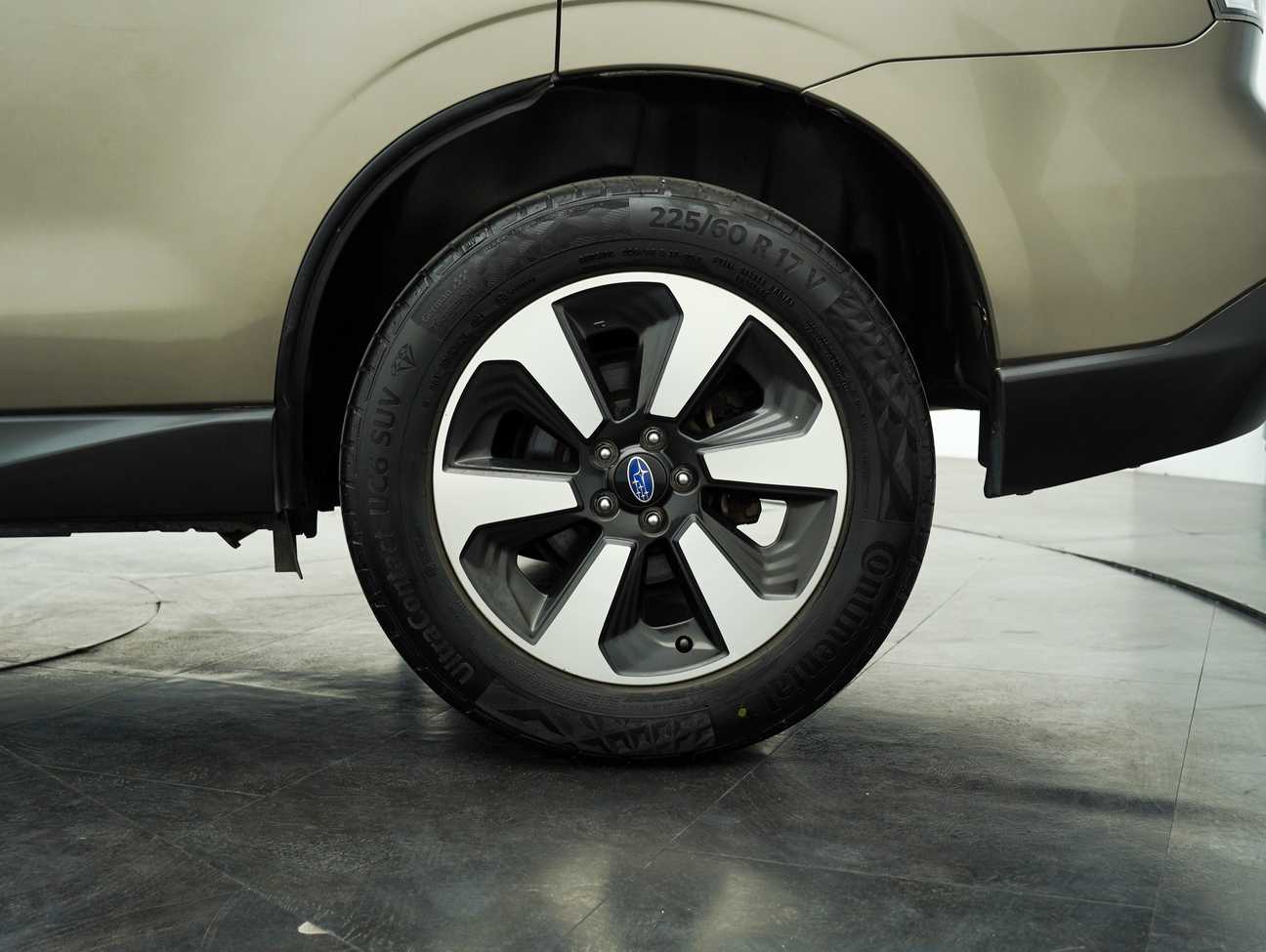 terpakai 2017 Subaru Forester  2.0