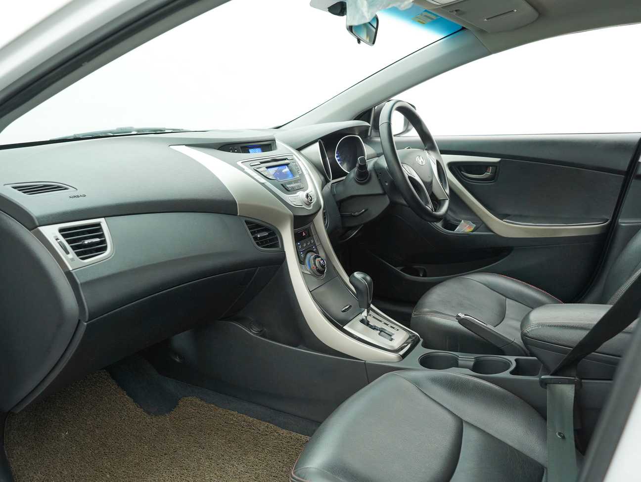 used 2014 Inokom ELANTRA  1.6