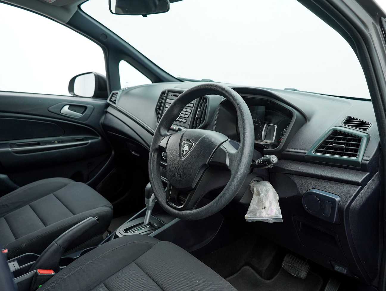 used 2015 Proton Iriz Standard 1.3