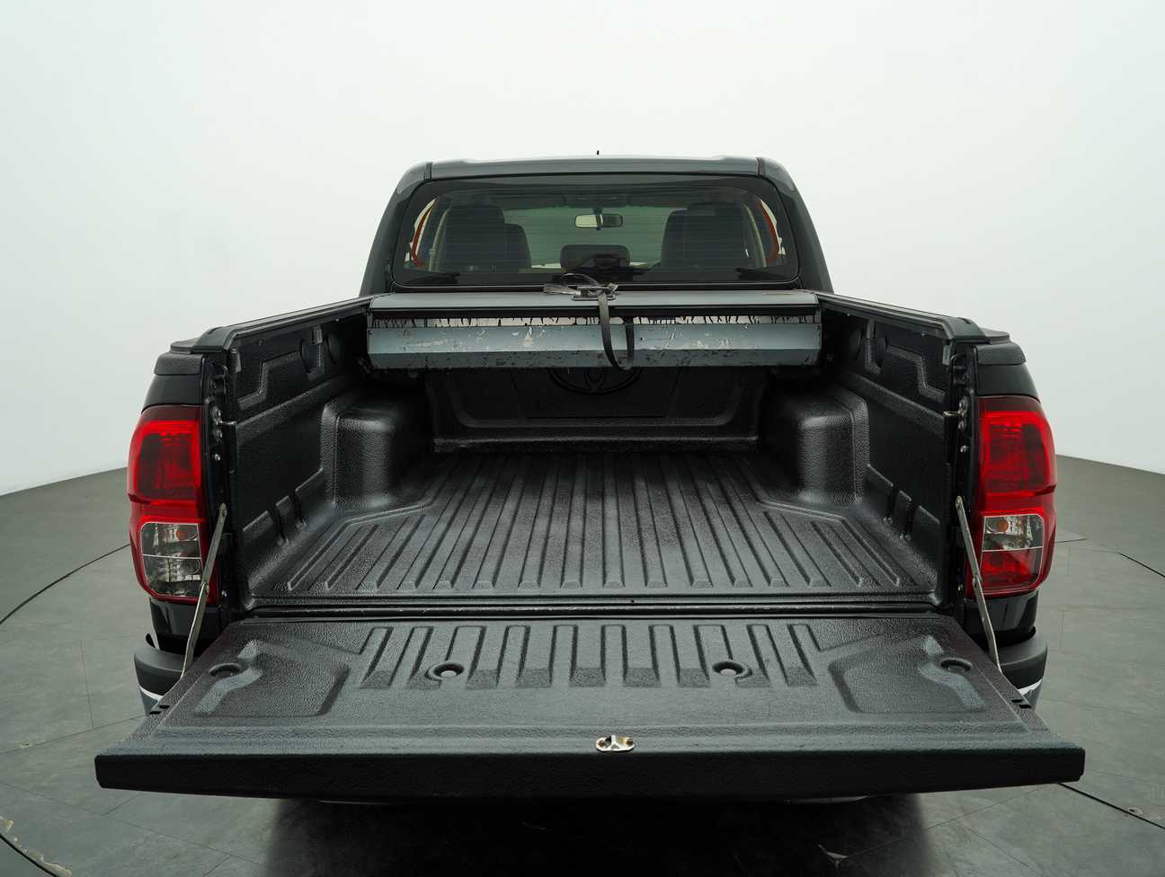 terpakai 2018 Toyota Hilux G Dual Cab 2.4