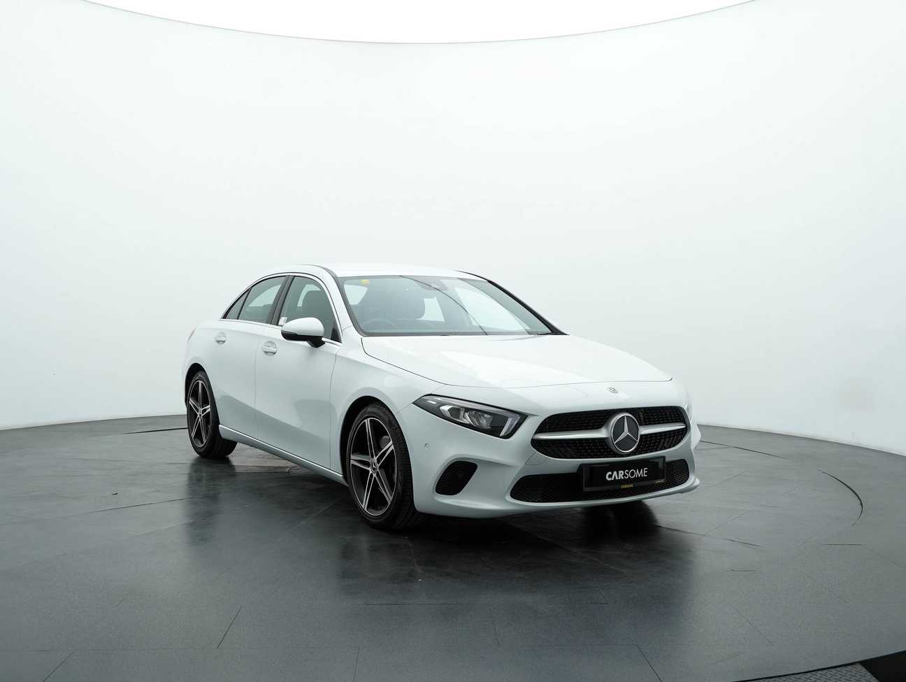terpakai 2019 Mercedes-Benz A200 Progressive Line 1.3