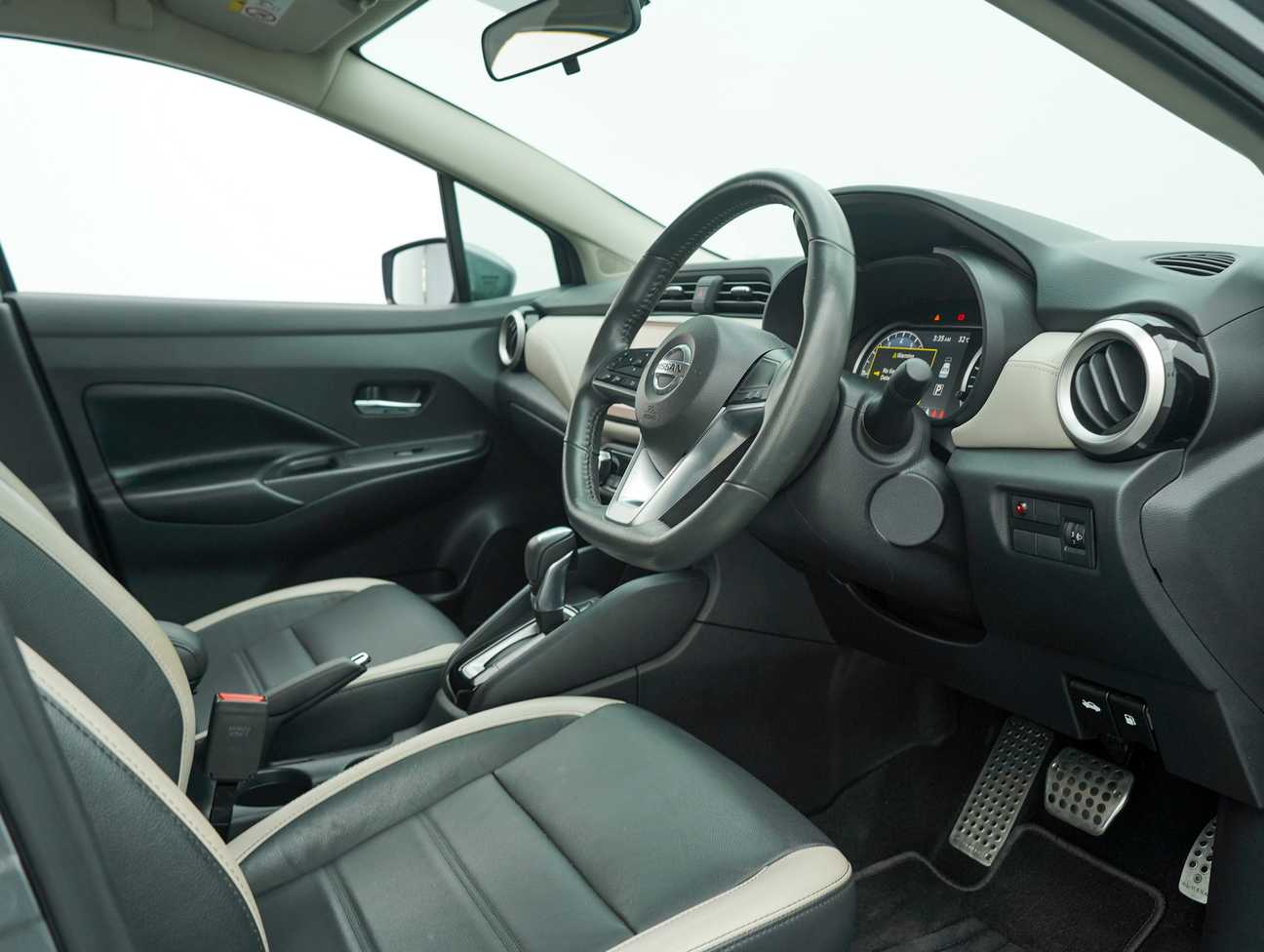 used 2023 Nissan Almera VLP 1.0