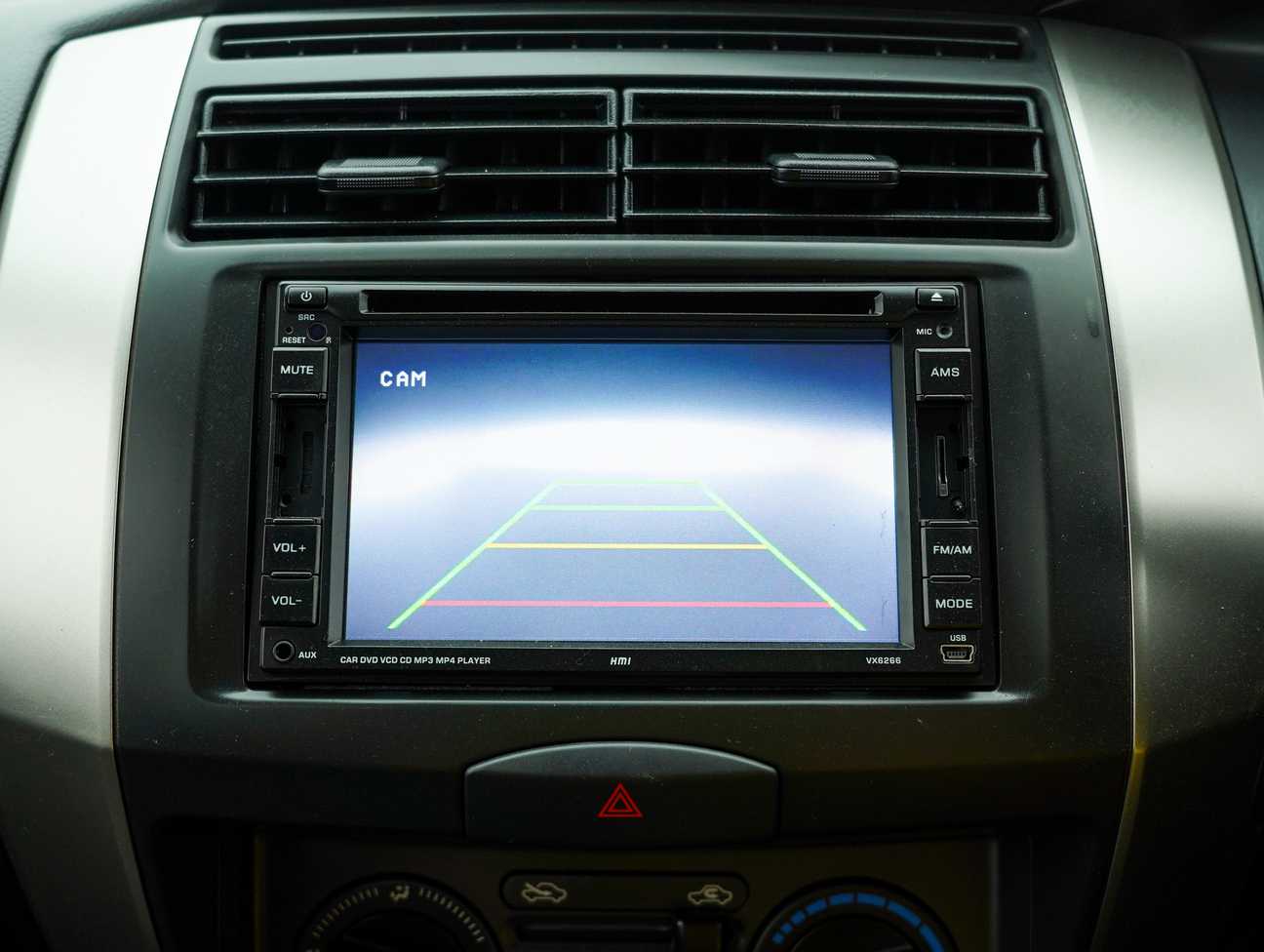 terpakai 2013 Nissan Grand Livina Comfort 1.6