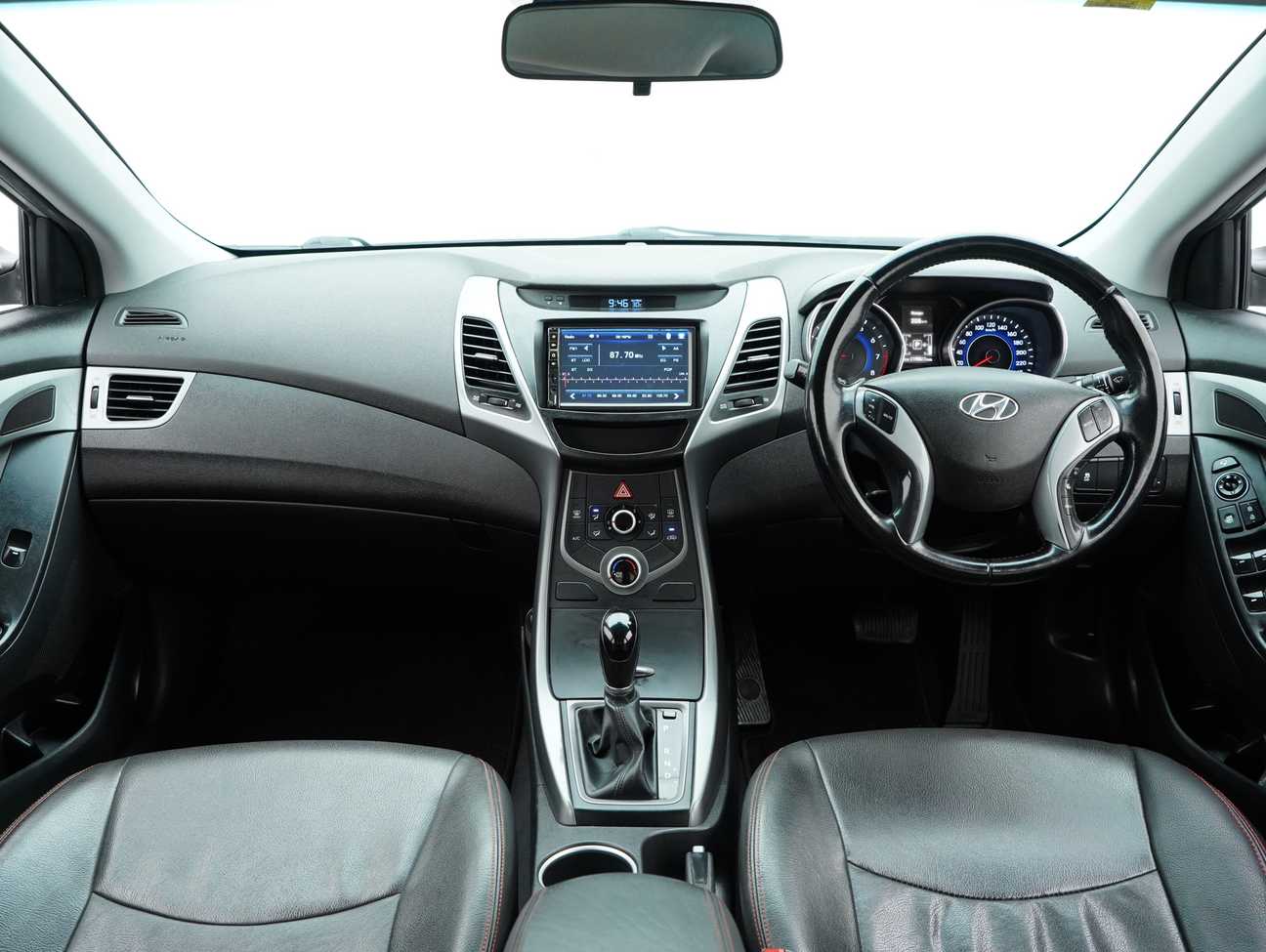 terpakai 2015 Hyundai Elantra Executive 1.6