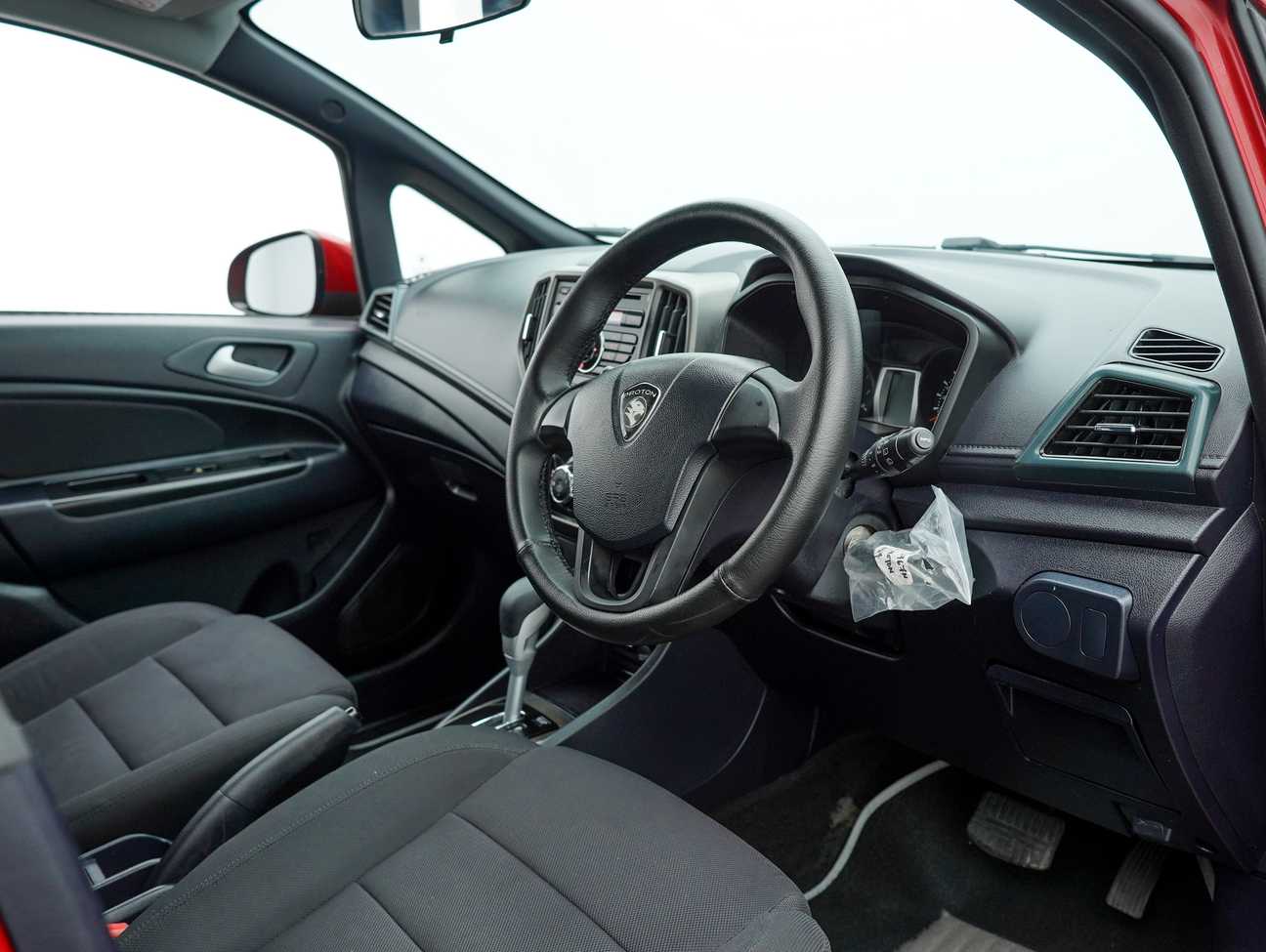 terpakai 2016 Proton Iriz Executive 1.3