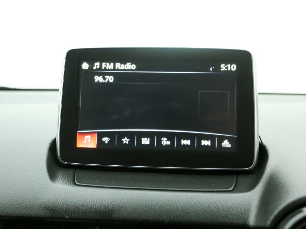 terpakai 2017 Mazda 2 HATCHBACK SKYACTIV 1.5