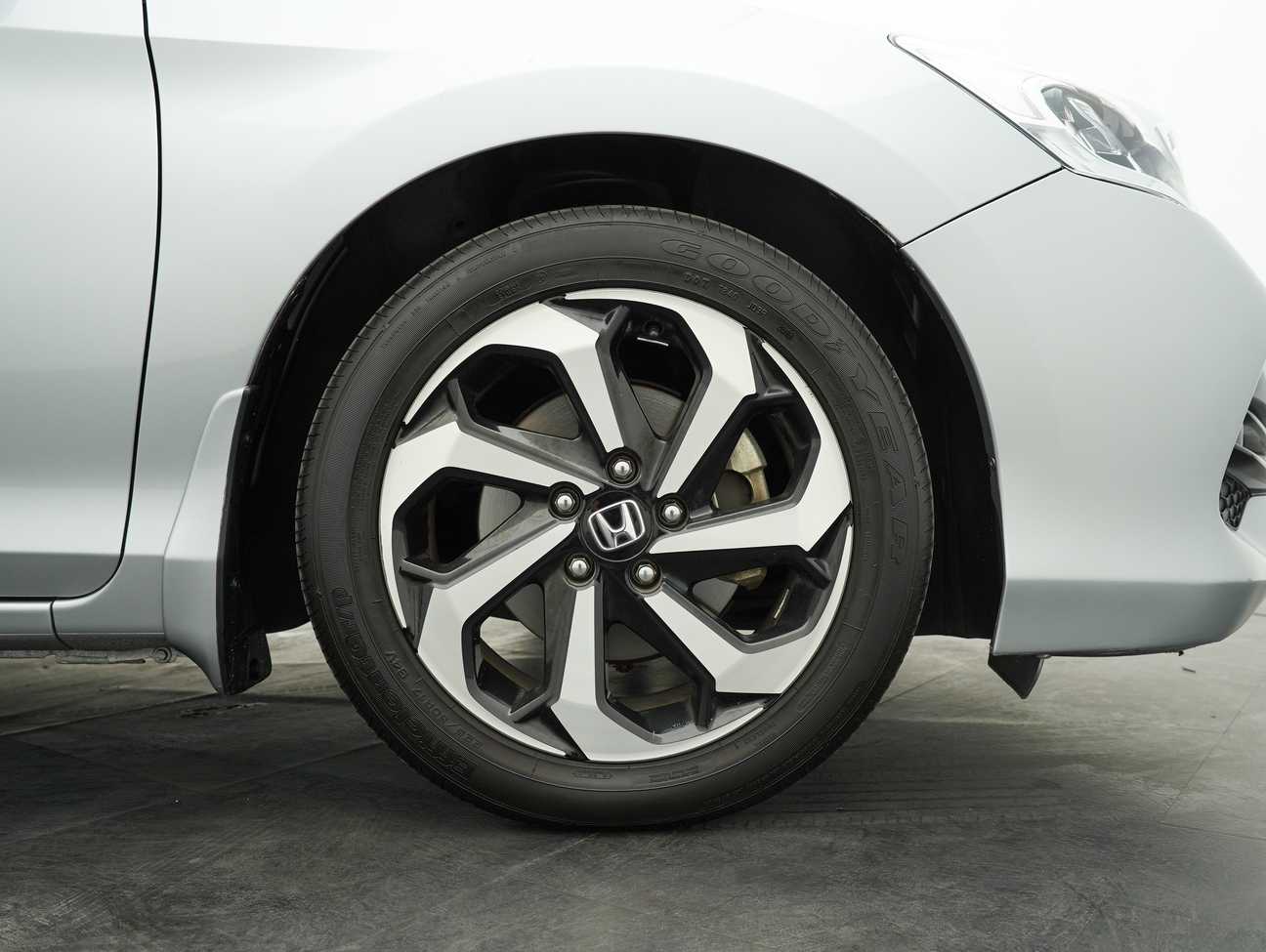 used 2018 Honda ACCORD VTI-L 2.0