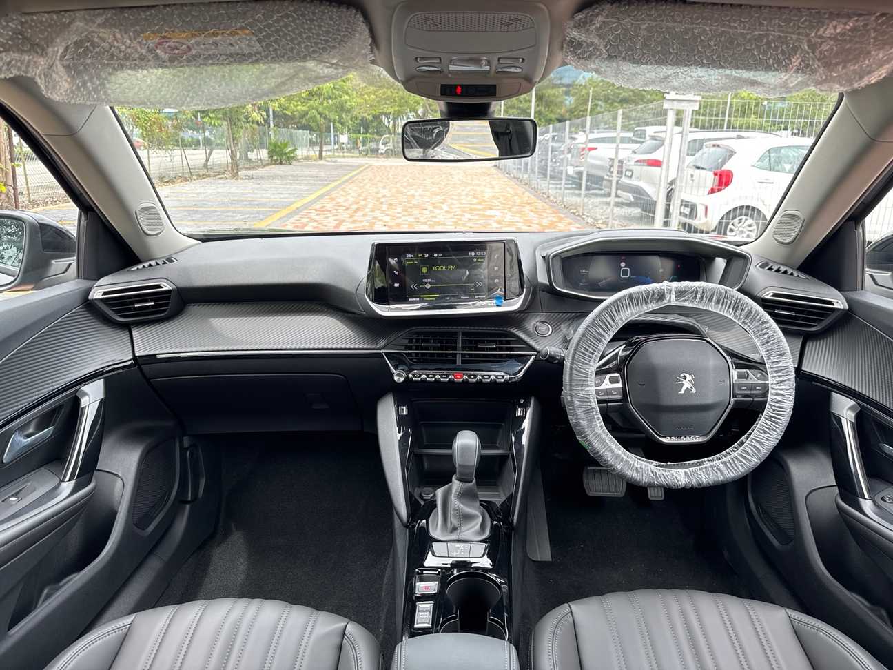 used 2025 Peugeot 2008 Allure 1.2