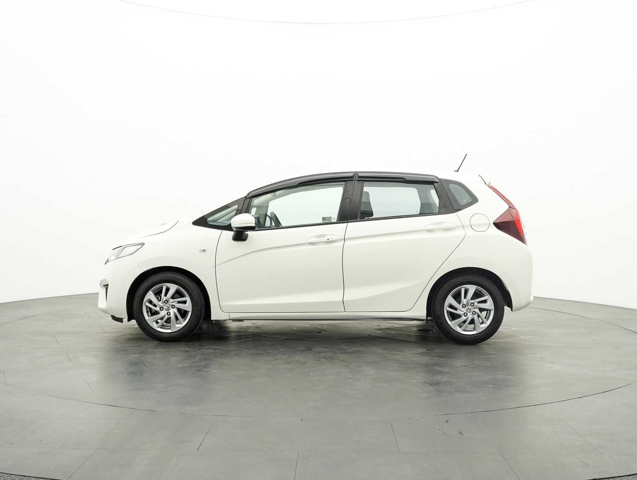 used 2016 Honda Jazz E 1.5
