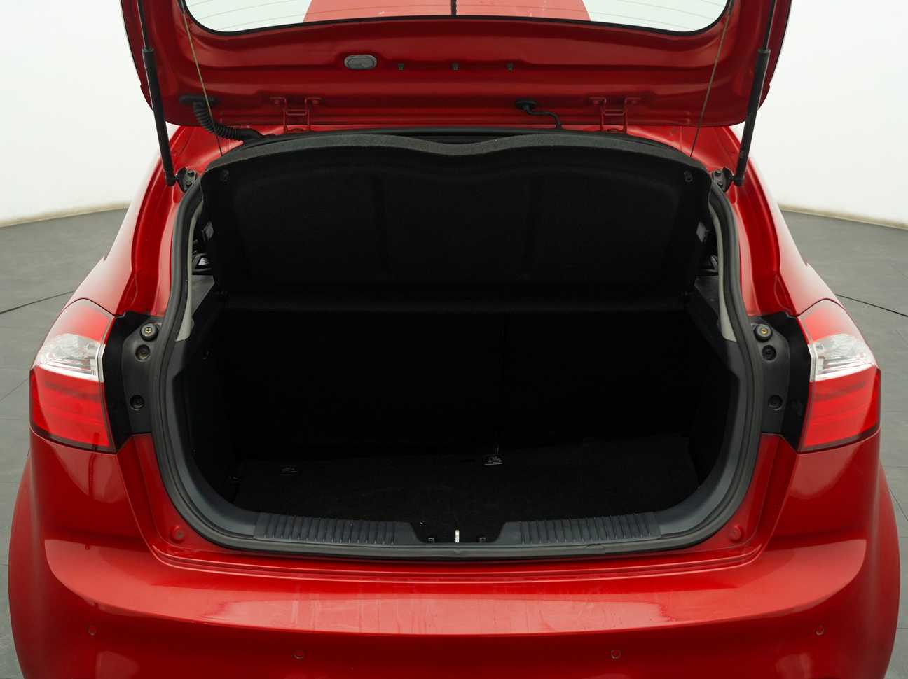 terpakai 2013 Kia Rio SX 1.4