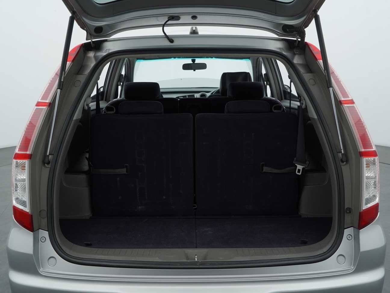 used 2010 Honda Stream i-VTEC 1.8