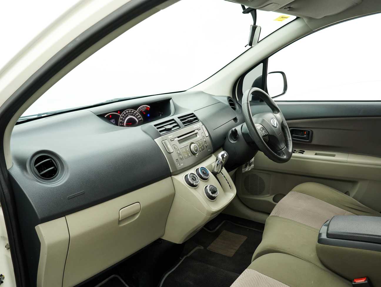 terpakai 2016 Perodua ALZA EZ 1.5