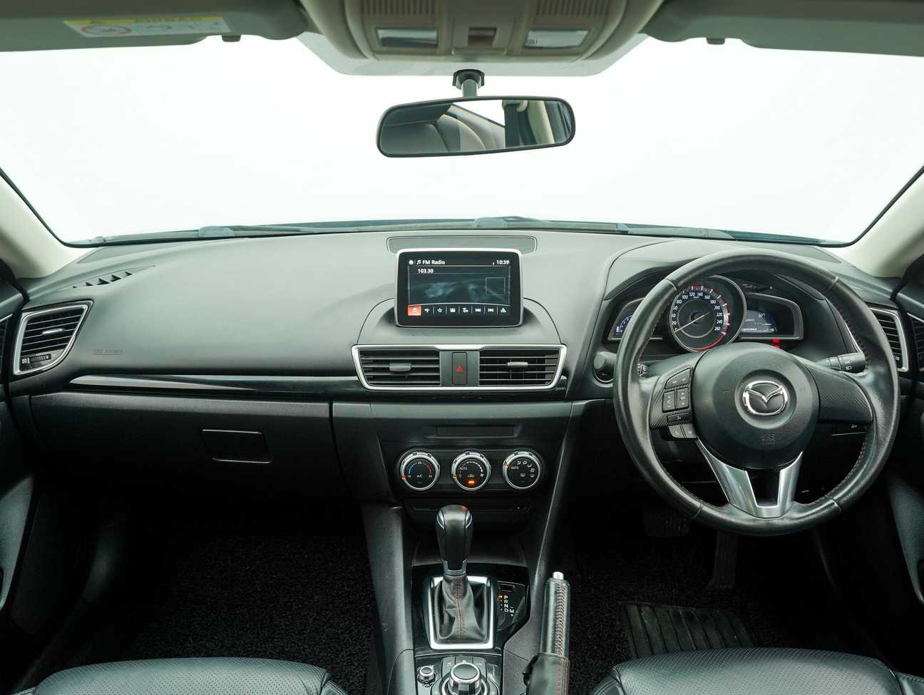 terpakai 2014 Mazda 3 SKYACTIV-G 2.0